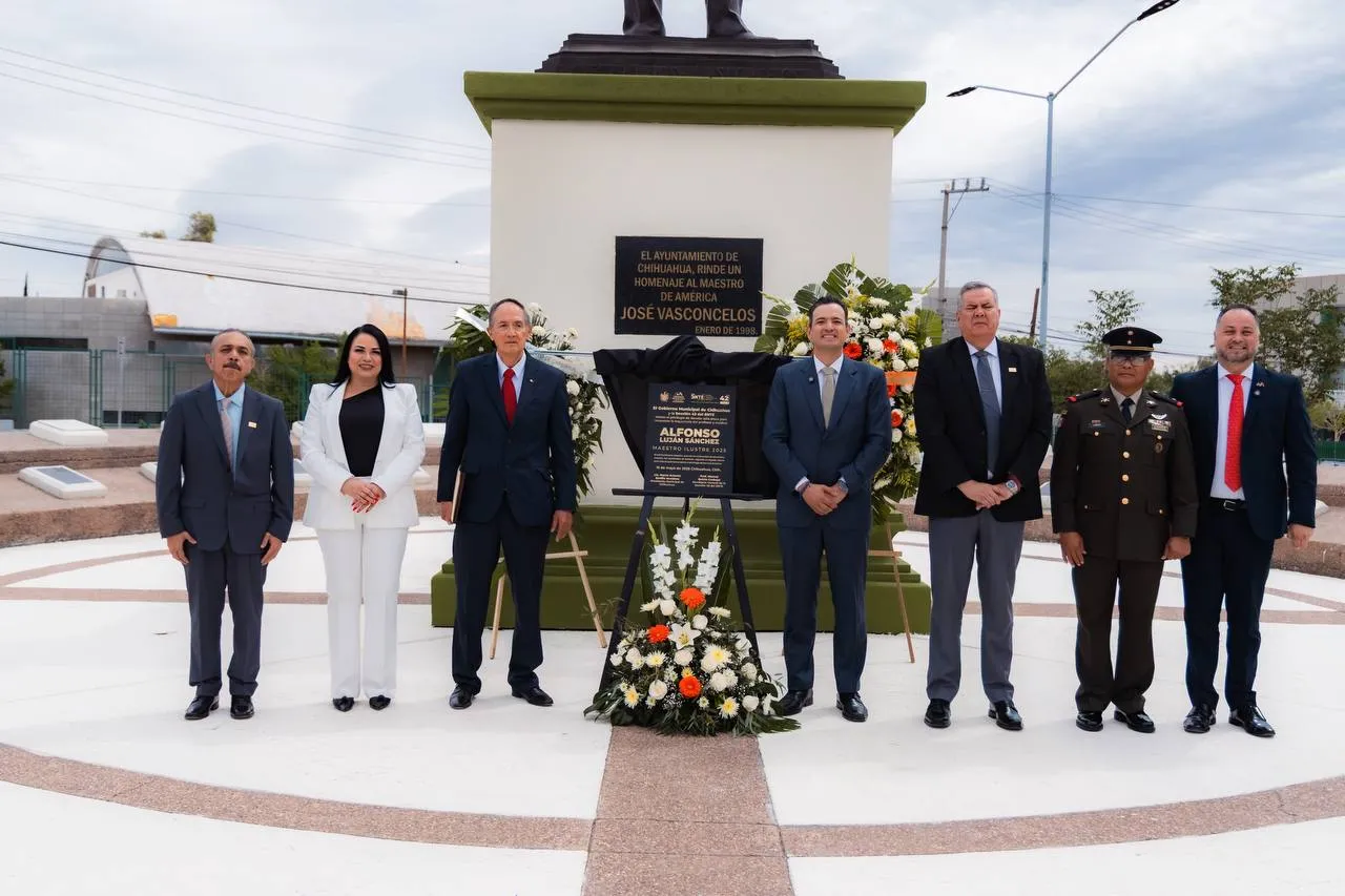 Reconoce Bonilla a Alfonso Luján Sánchez como 'Maestro ilustre 2025'