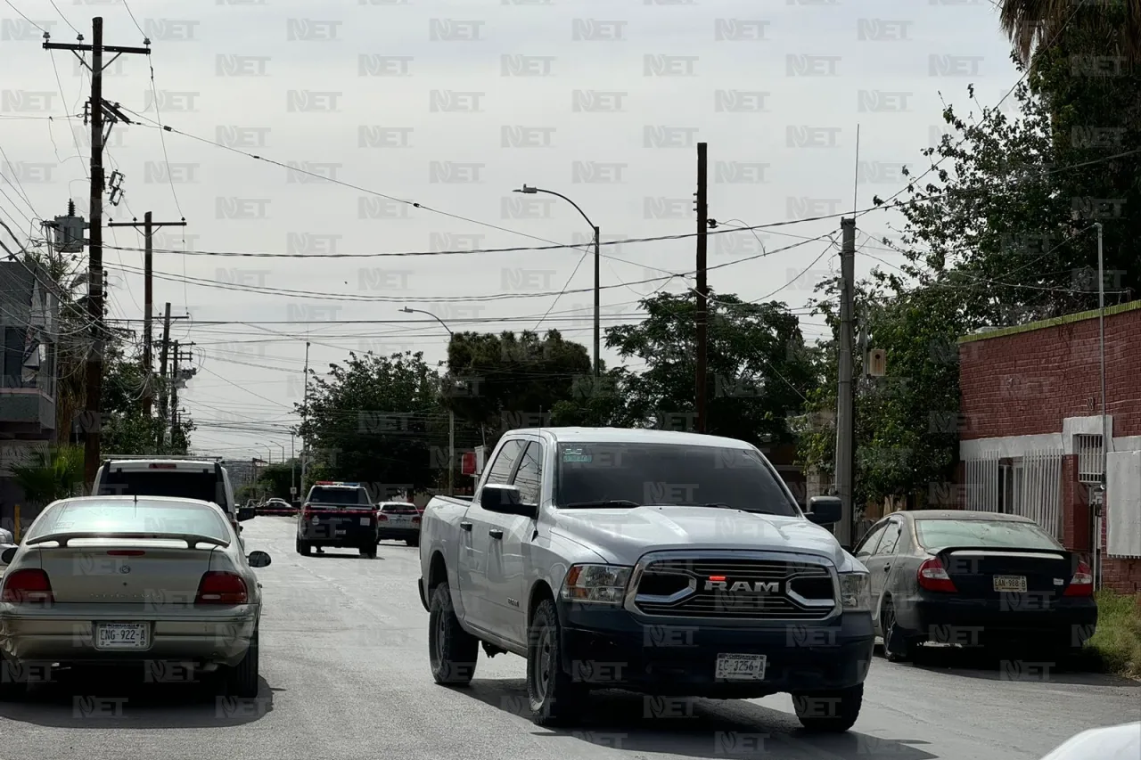 Juárez: Encuentran 'encobijado' entre ramas y basura
