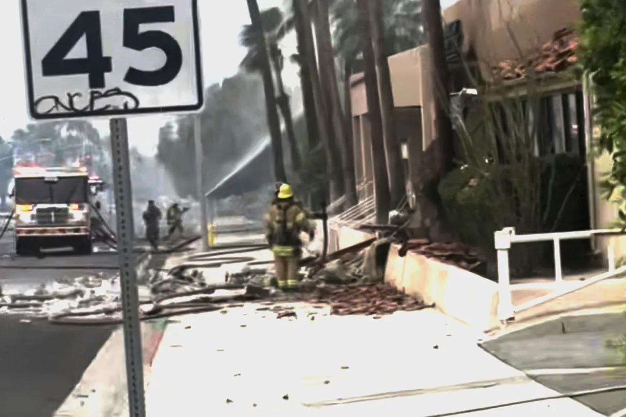 Policías y bomberos responden a fuerte explosión en Palm Springs, California