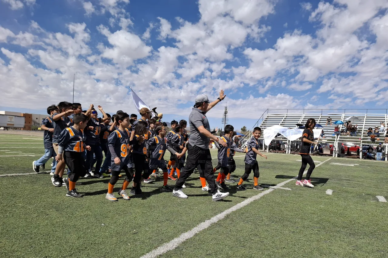 Inauguran Liga Infantil de Futbol Americano FIJ