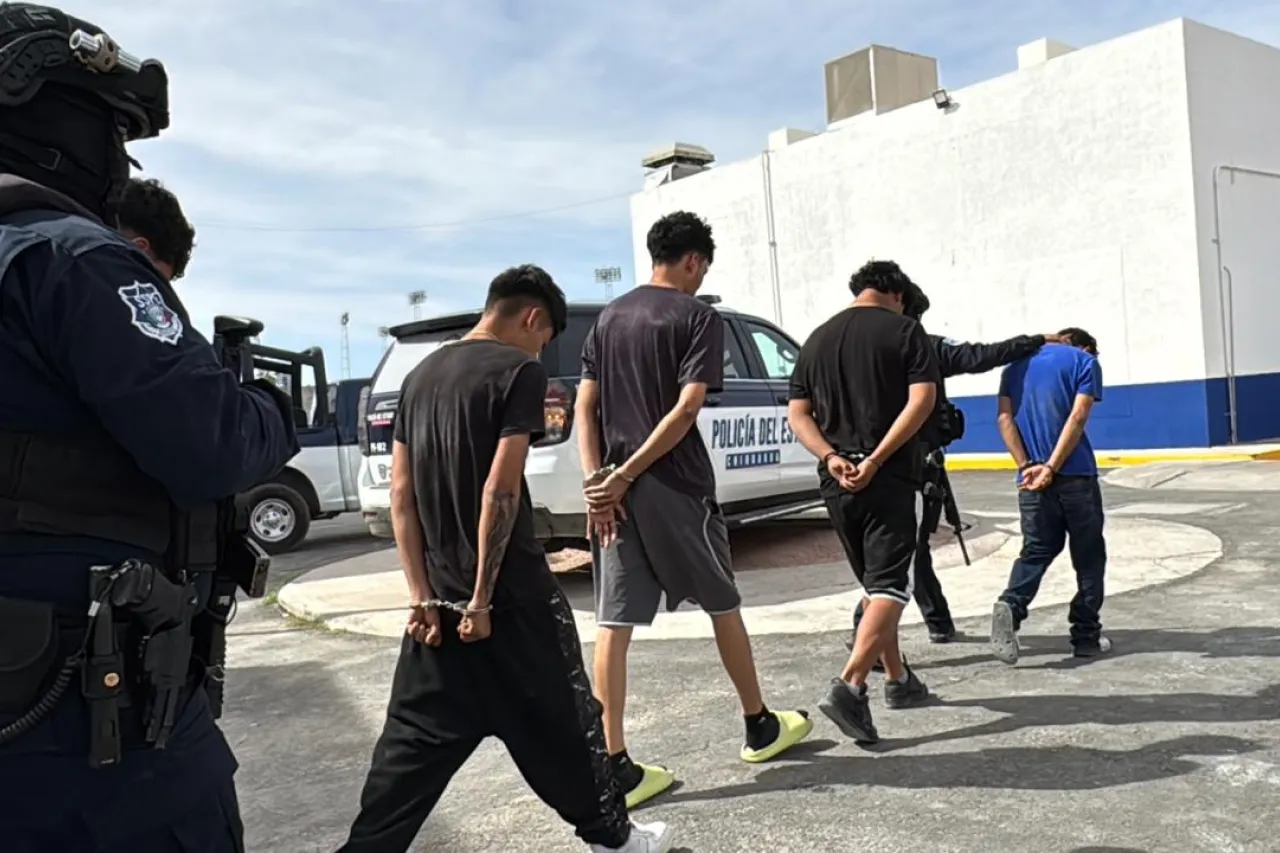 Arrestan a involucrados en autosecuestro para extorcionar a adulto mayor