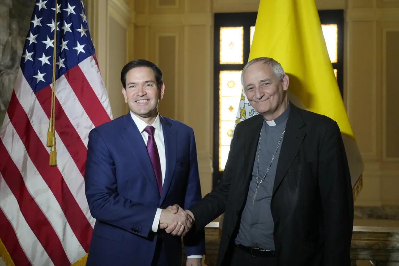Vaticano podría ser sede de negociaciones entre Rusia y Ucrania: Rubio