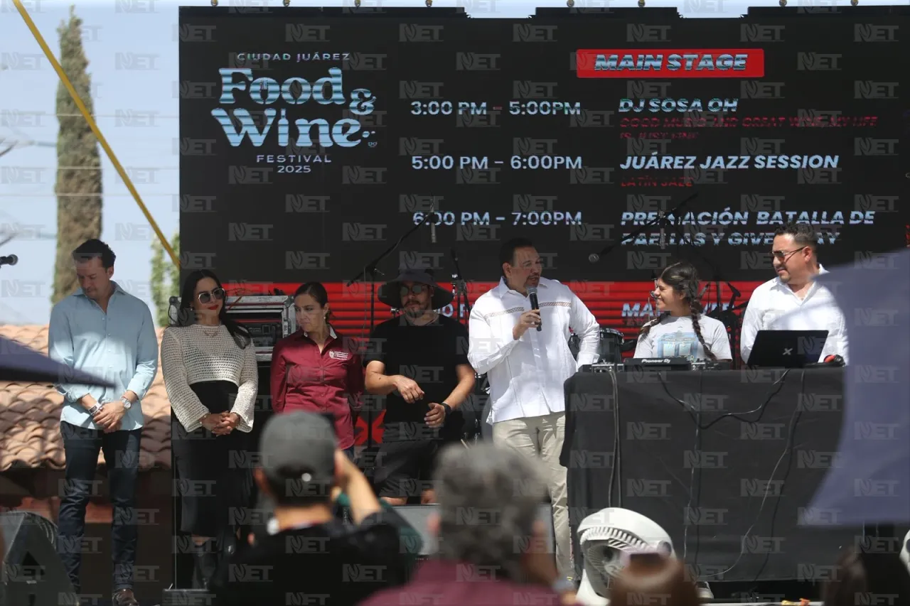Acude alcalde Pérez Cuéllar a evento de proveedores de vino