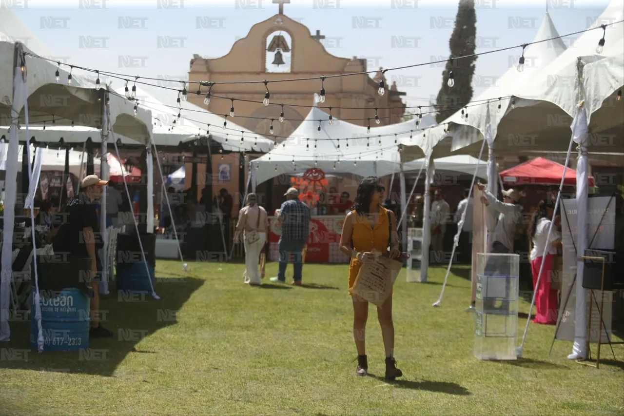 Acude alcalde Pérez Cuéllar a evento de proveedores de vino