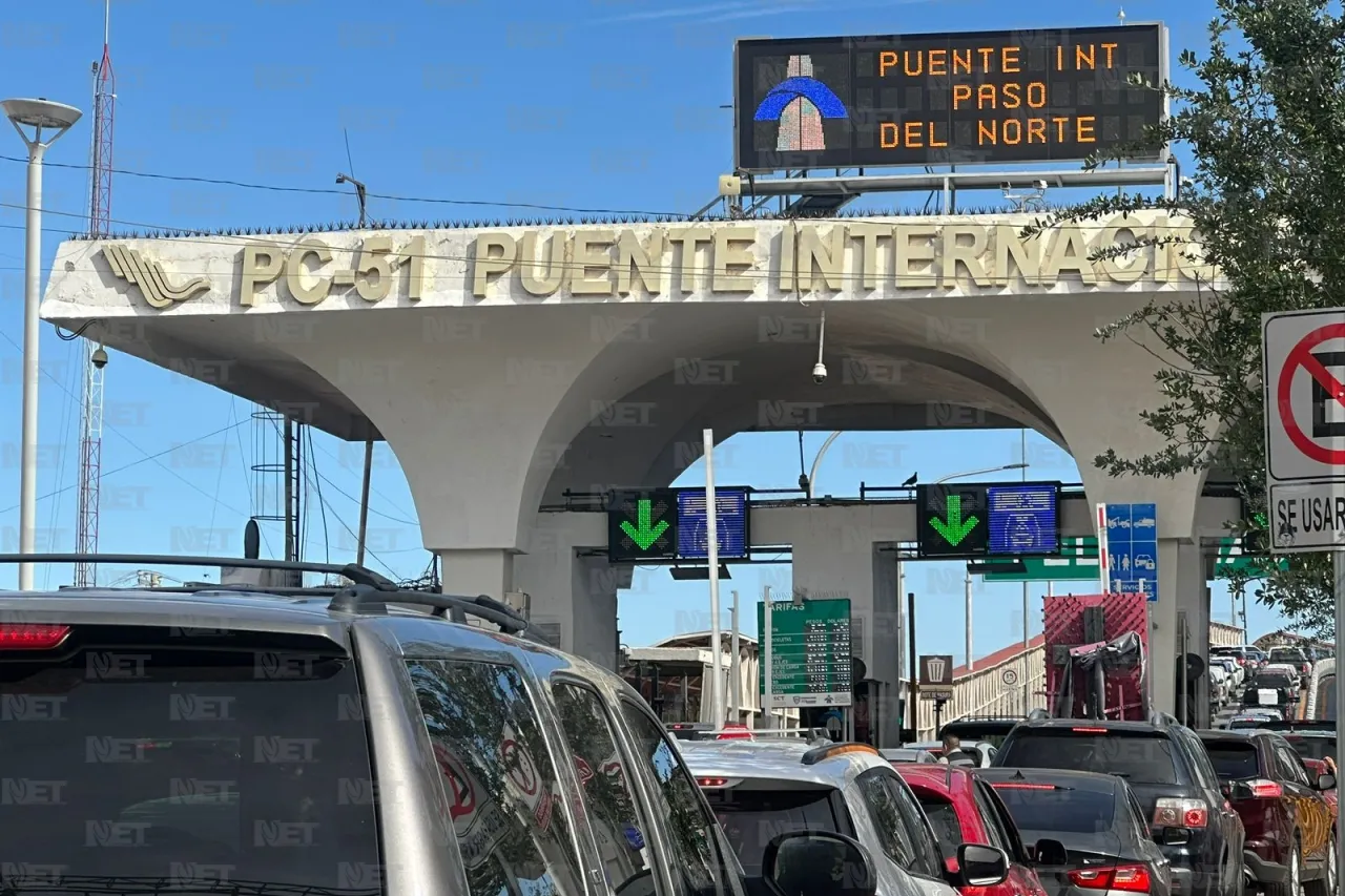 Más de una hora para cruzar a El Paso