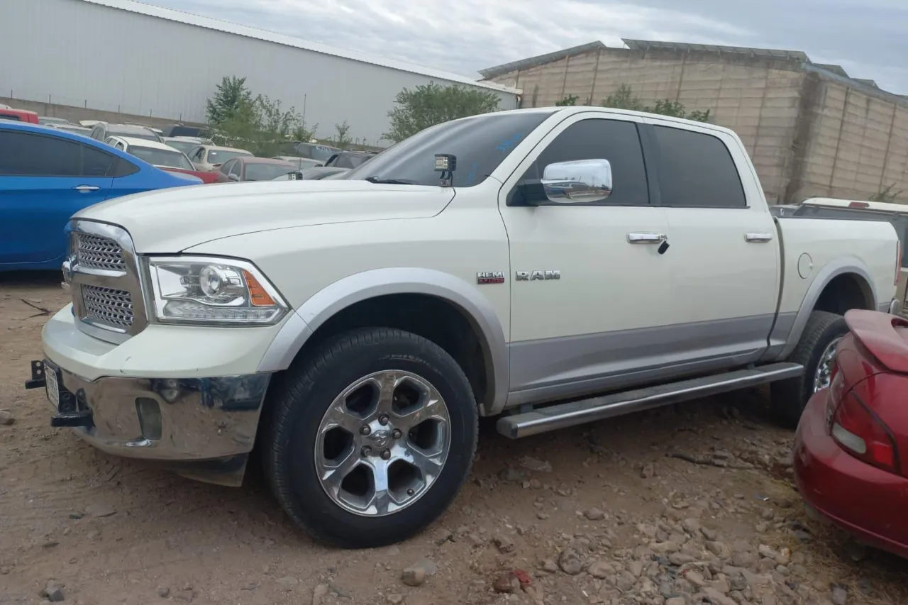 Recuperan camioneta robada en la ciudad de Chihuahua
