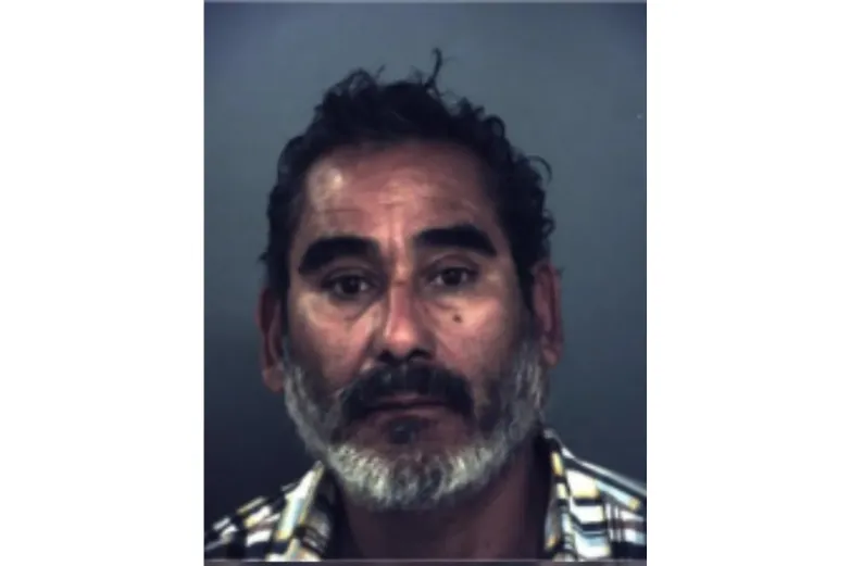 El Paso: Lo detienen por actividad fraudulenta de registro de vehículos