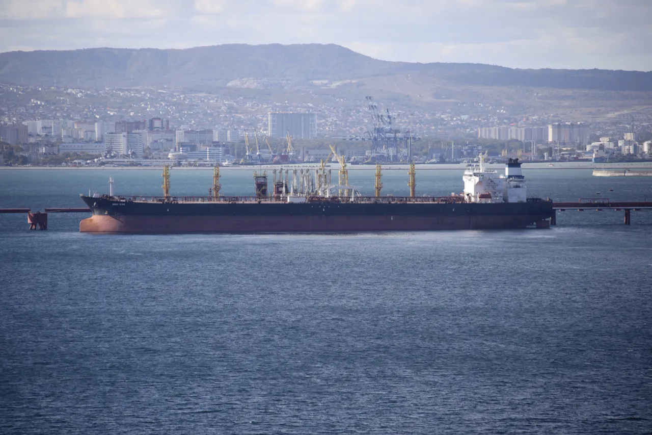 Sanciones para Rusia por flota clandestina para transportar petróleo