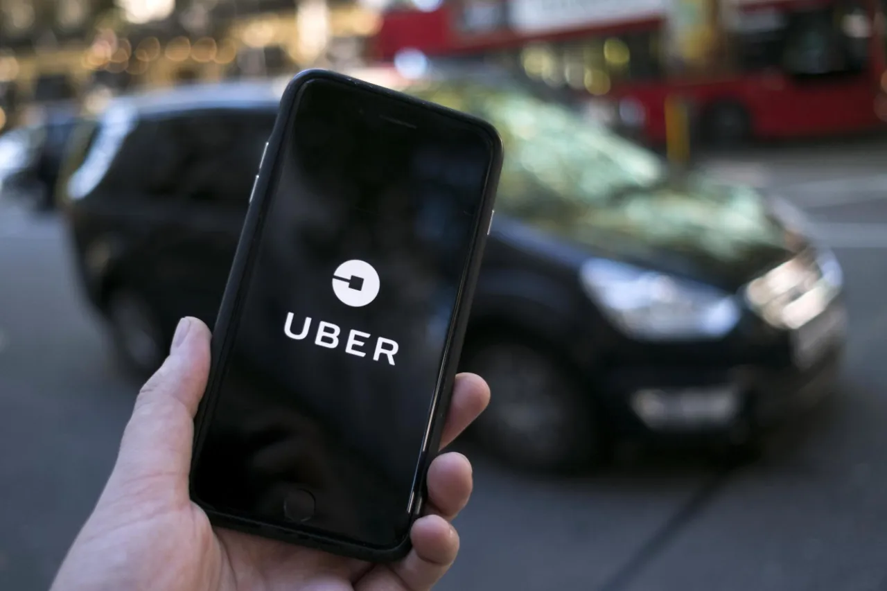 Integrarán botón de pánico para usuarios de Uber en Chihuahua