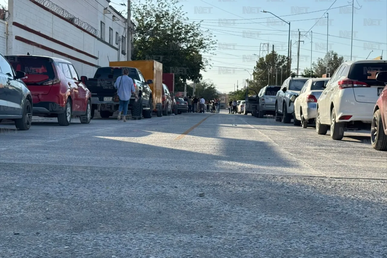 Pusieron ciudadanos 25% para pavimentar calle, Municipio el resto