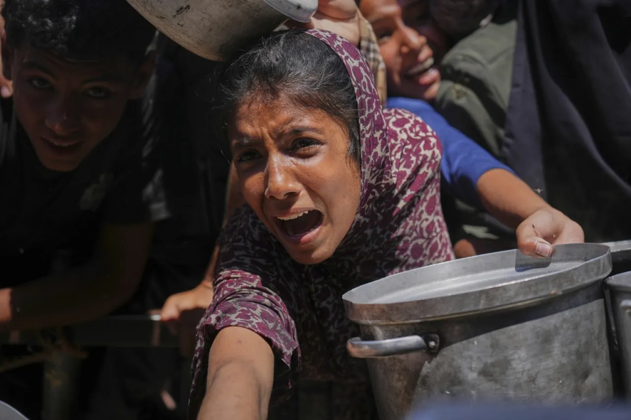 Al menos 60 personas mueren por ataques israelíes en Gaza