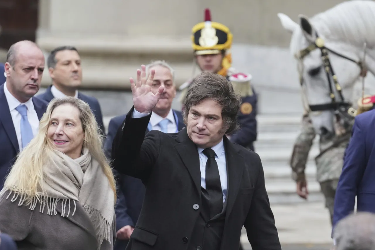 Arzobispo de Buenos Aires critica políticas de austeridad de Milei