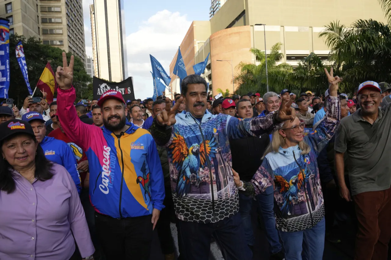 Los venezolanos eligen congresistas y gobernadores