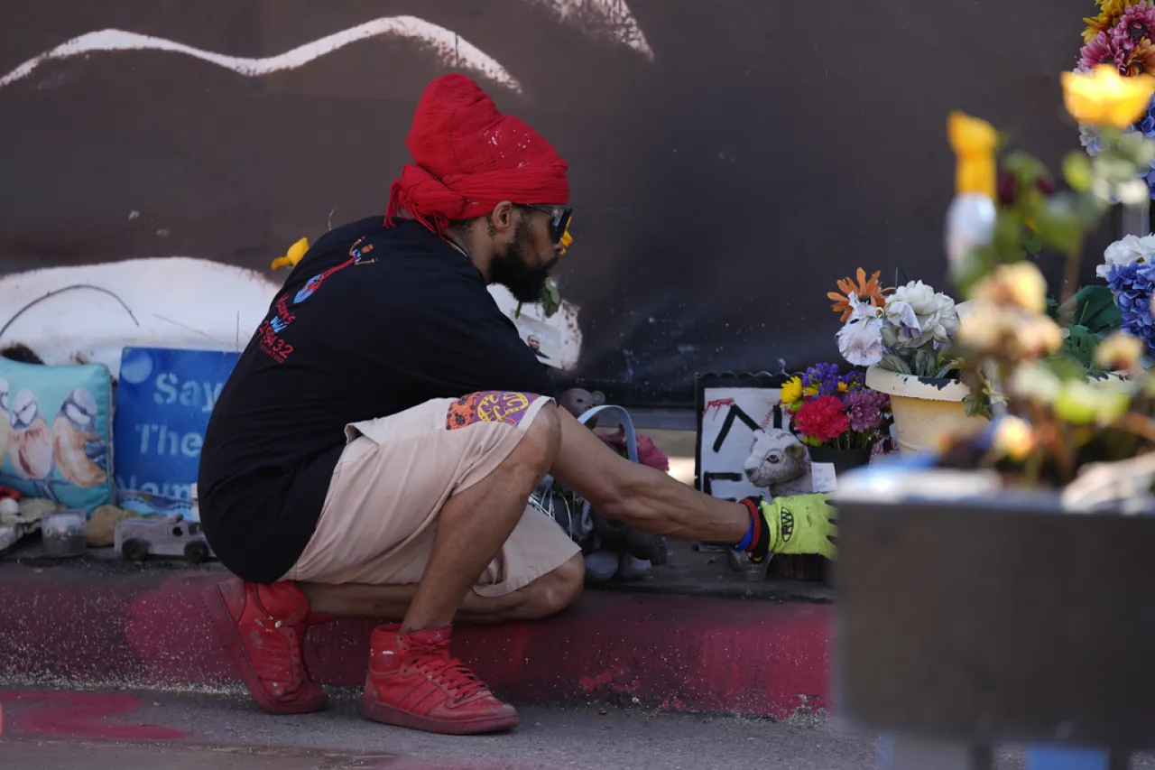 Conmemoran miles en EU el 5to aniversario del asesinato de George Floyd