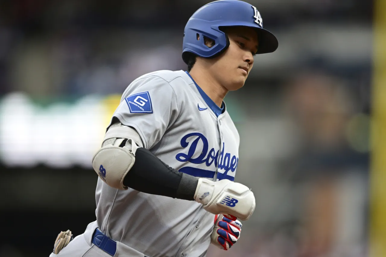 Dodgers doblegan a Guardianes