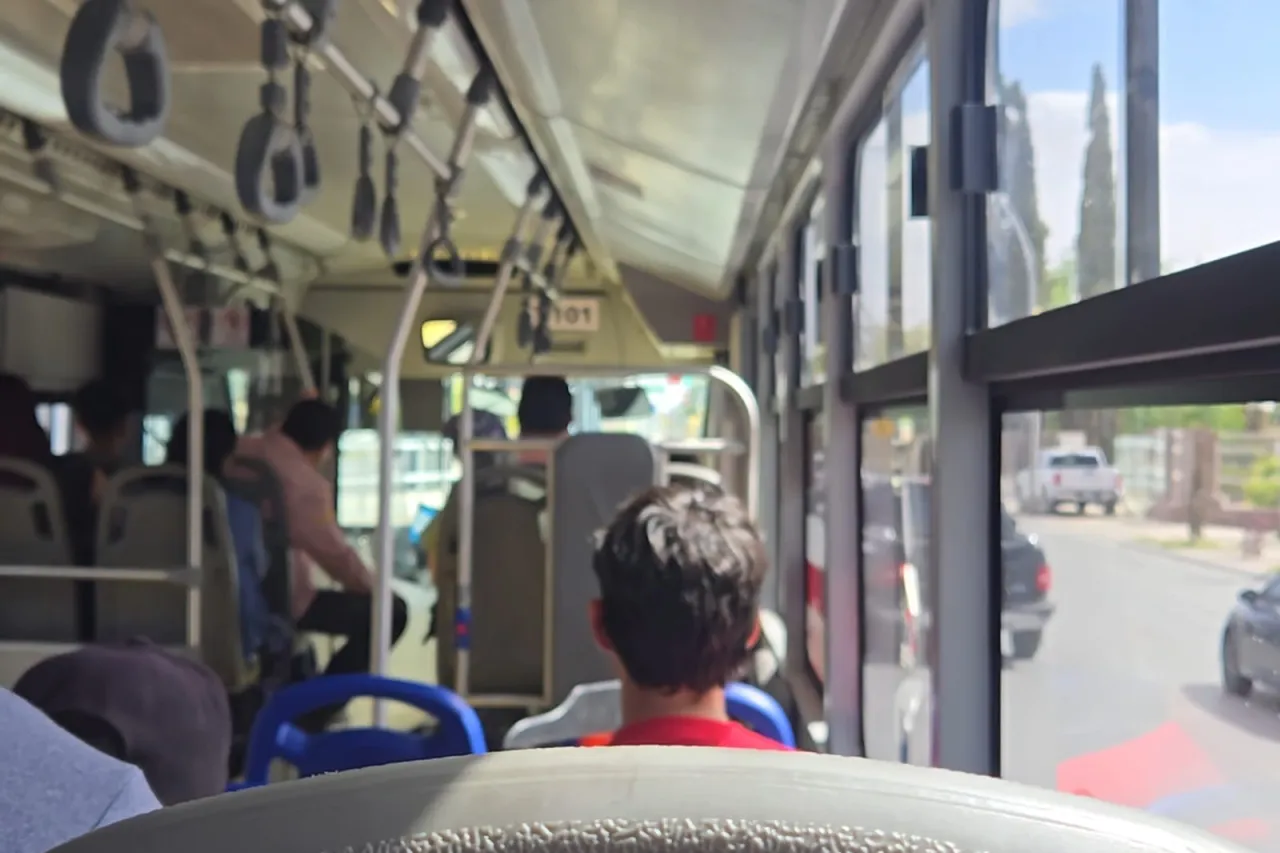 Esta es la línea de atención de WhatsApp del JuárezBus