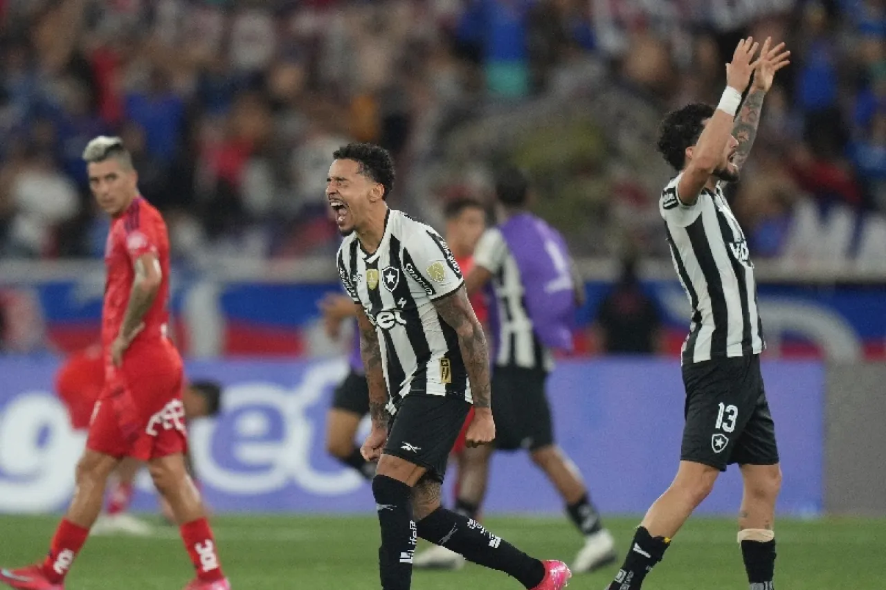 Libertadores: Botafogo gana con uno menos y se mete a octavos de final