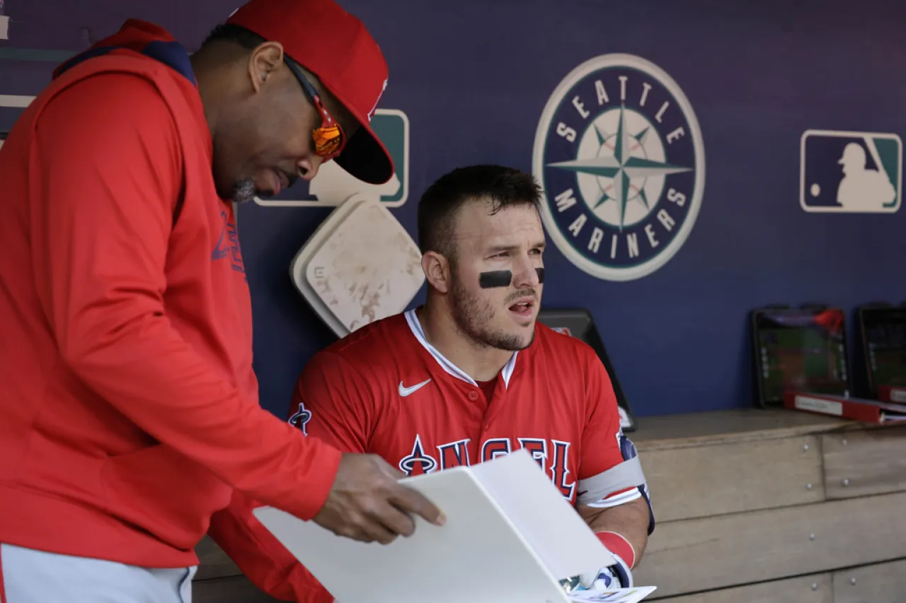 Angelinos activarán al toletero Mike Trout el viernes: AP