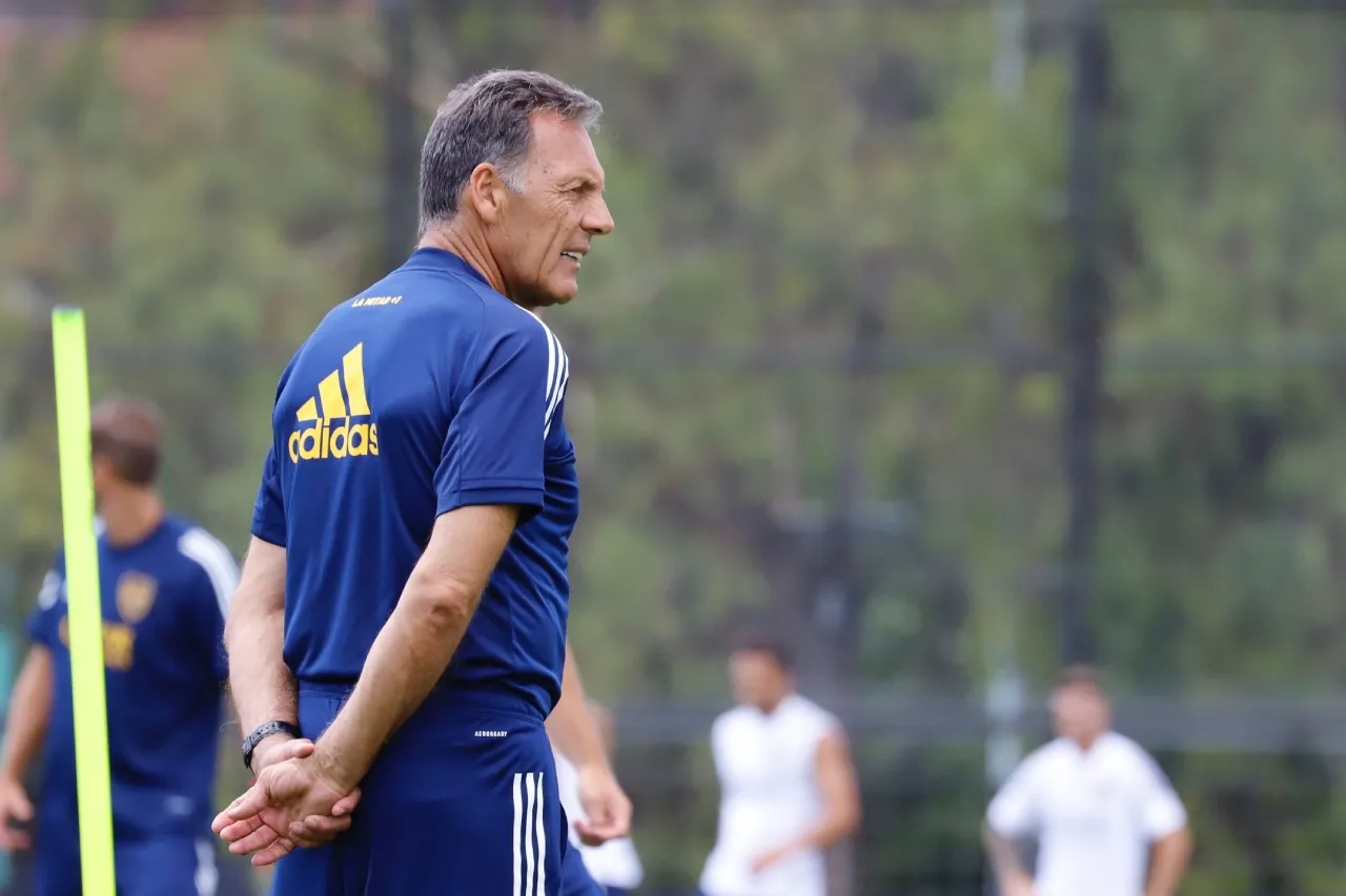 Miguel Ángel Russo inicia tercer ciclo como técnico de Boca Juniors