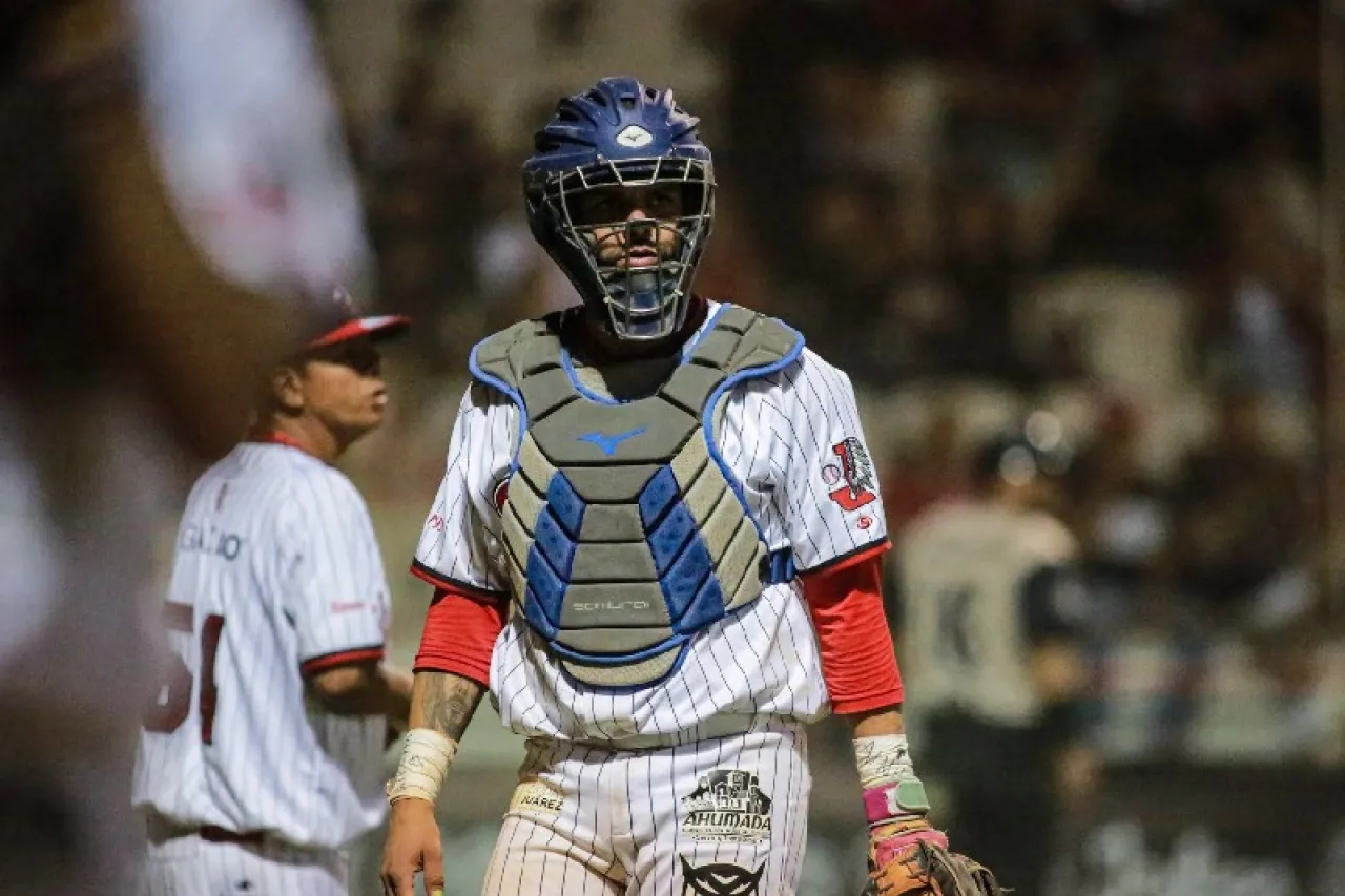 Indios 'le cae a batazos' a Parral y saca victoria para abrir serie