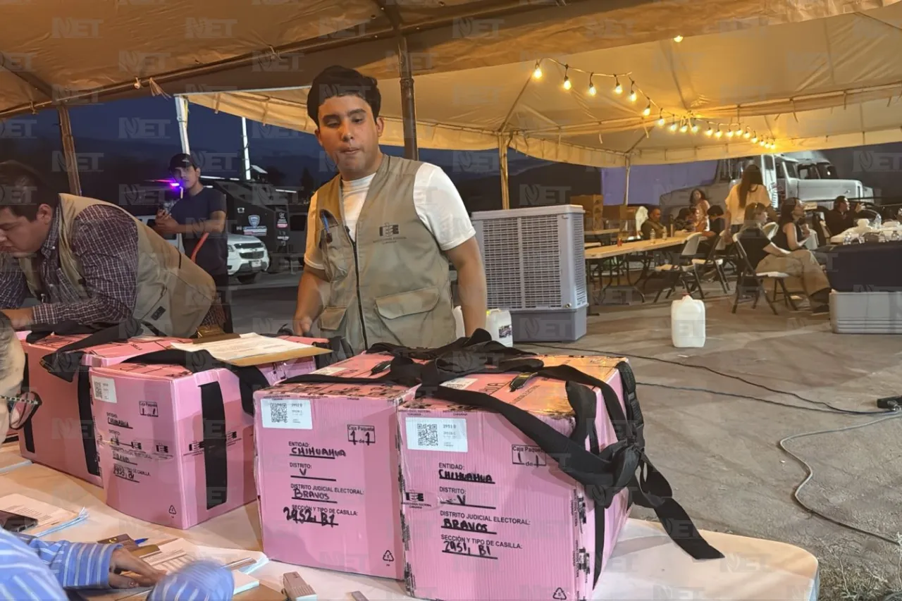 Llegan primeros paquetes electorales a la Asamblea Distrital Bravos
