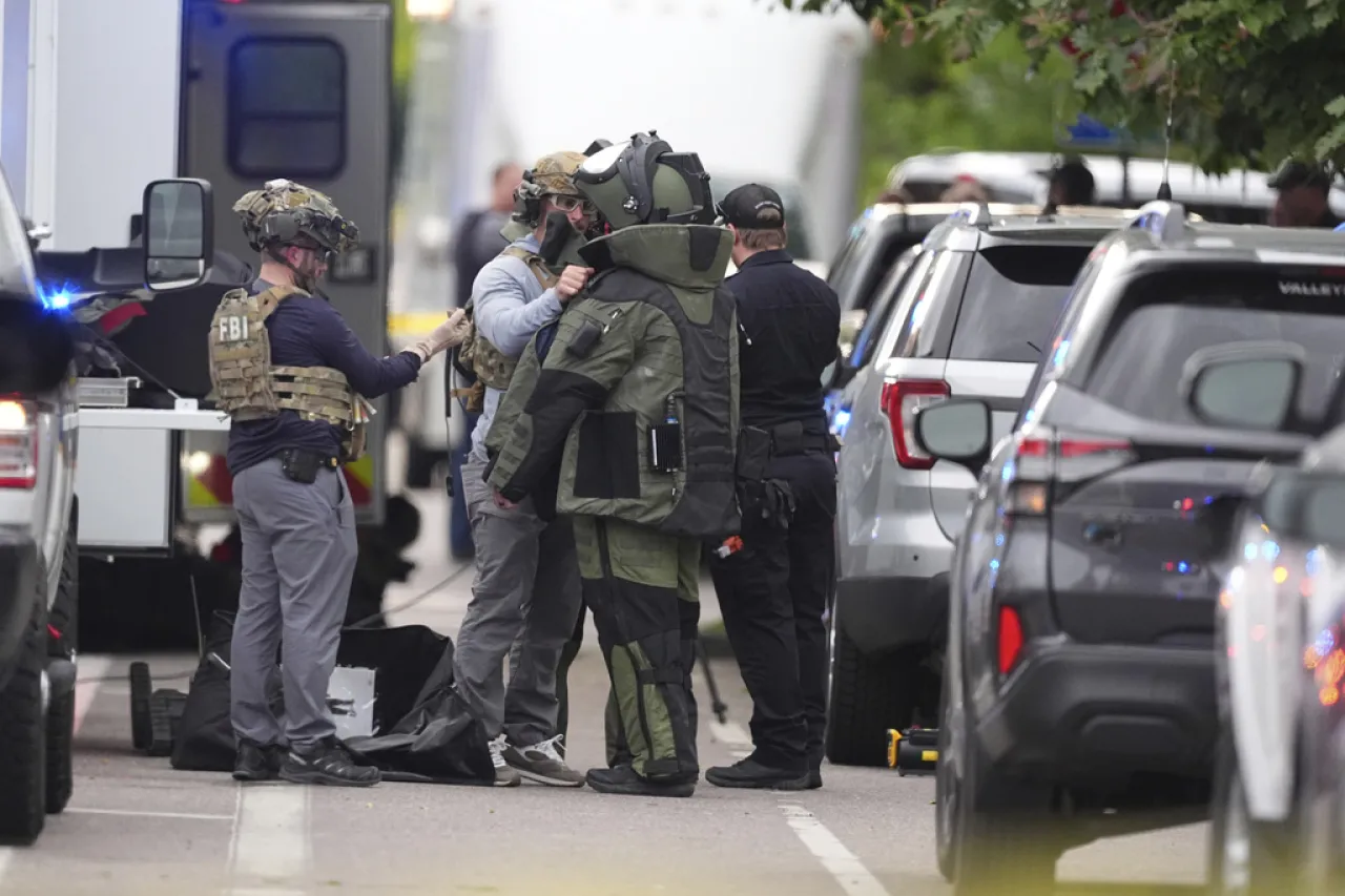 FBI y la policía responden a un 'ataque terrorista' en Boulder, Colorado