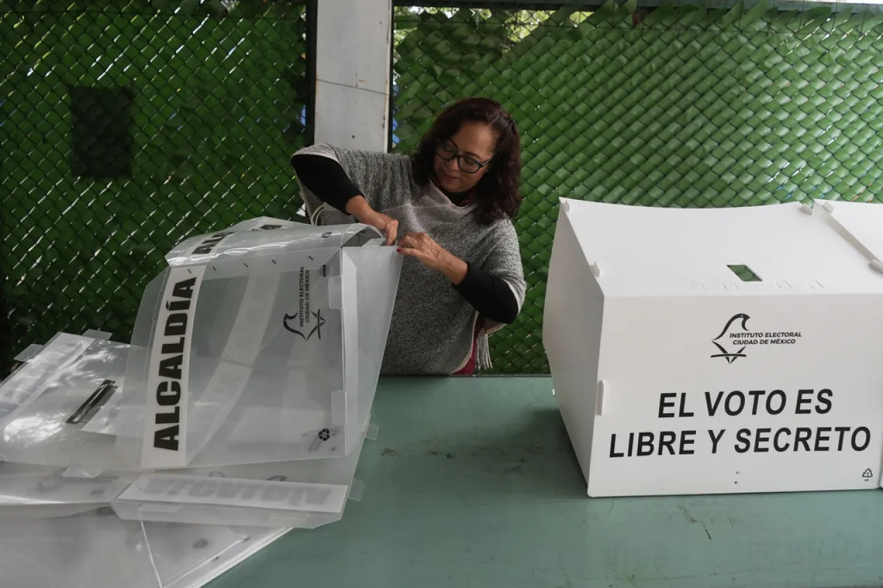 Dudas, desconocimiento de candidatos y líos al votar; México elige a sus jueces