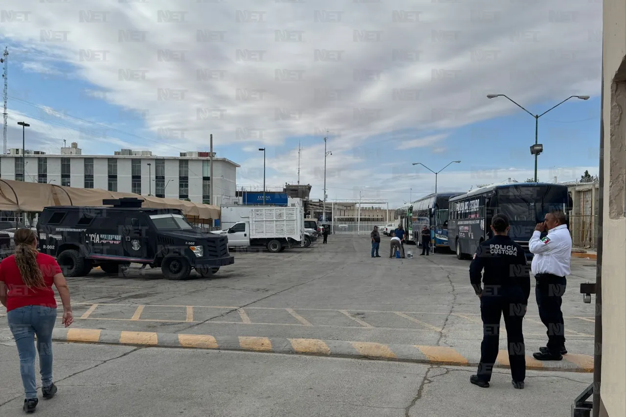 Trasladan a policías estatales a la Feria del Policía en Santa Rita