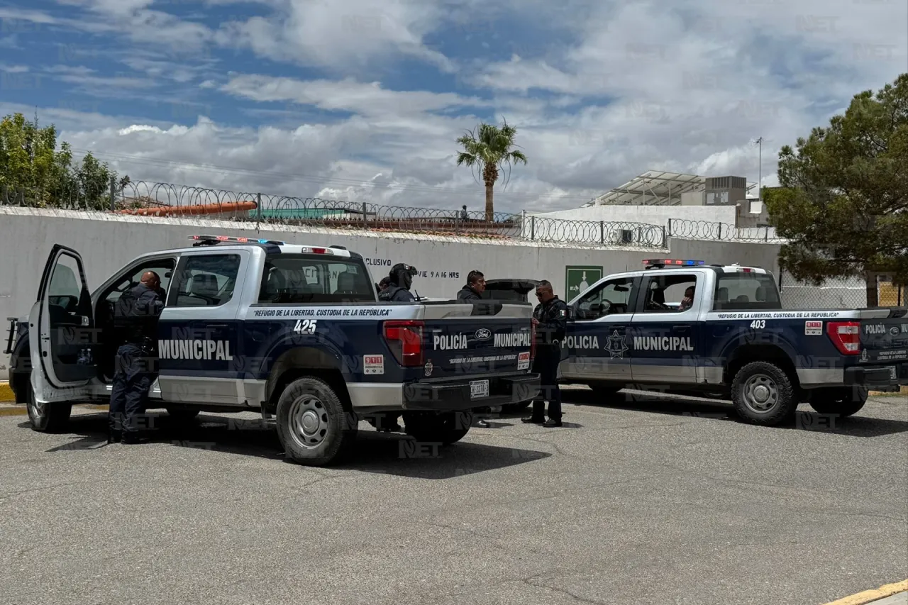 Detienen a sospechoso con vehículo robado afuera de banco en la Gómez