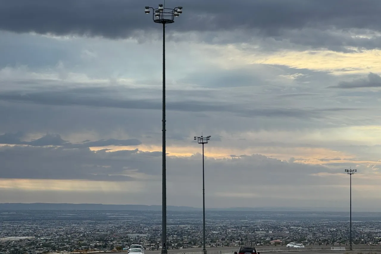 Galería: Luvias y paisajes nublados visten a la Sierra de Juárez esta mañana