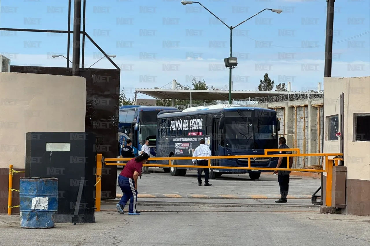 Trasladan a policías estatales a la Feria del Policía en Santa Rita