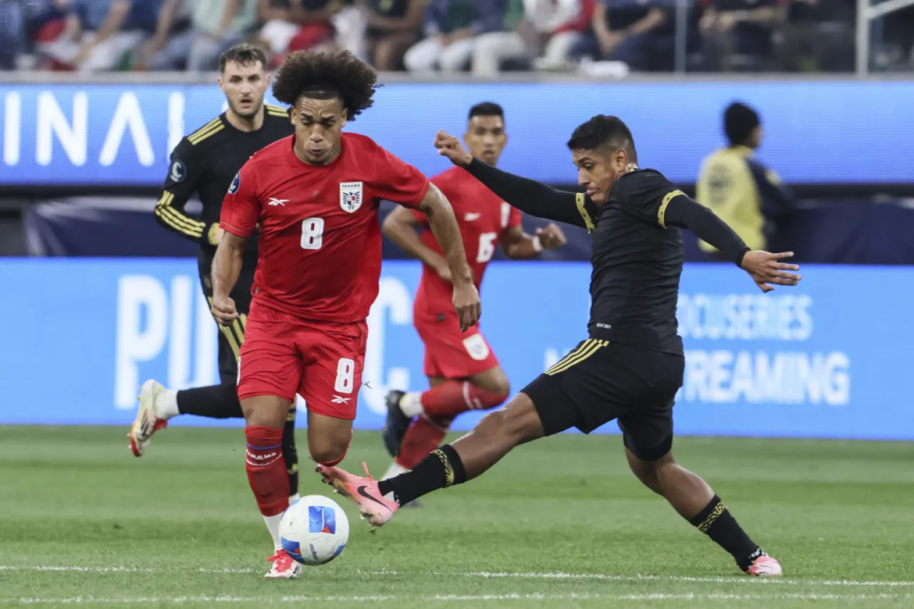 Panamá sufre la baja de Carrasquilla con miras a eliminatorias y Copa Oro