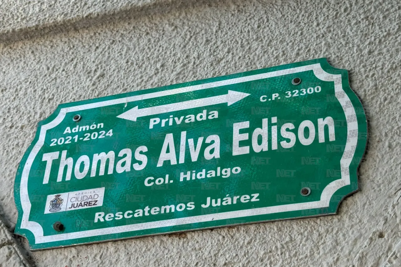 Tráiler deja sin luz a dos colonias por derribar postes