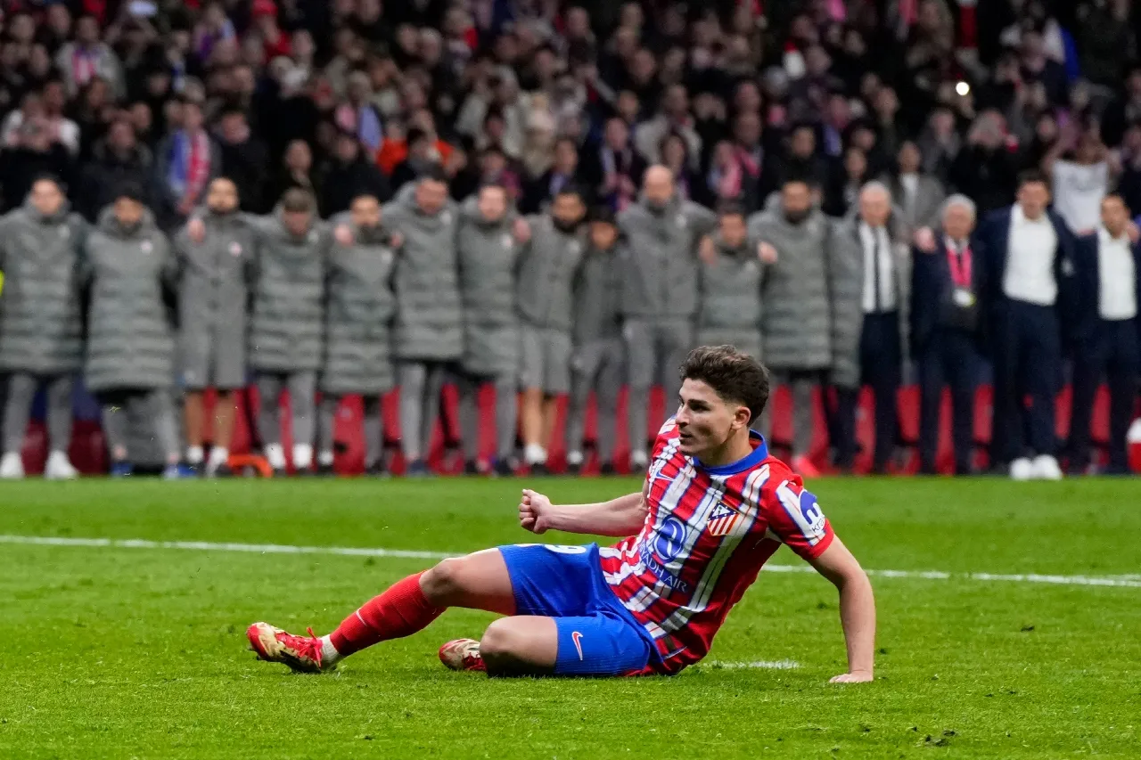 Aclaran regla sobre penales tras cobro de Julián Álvarez en la Champions League