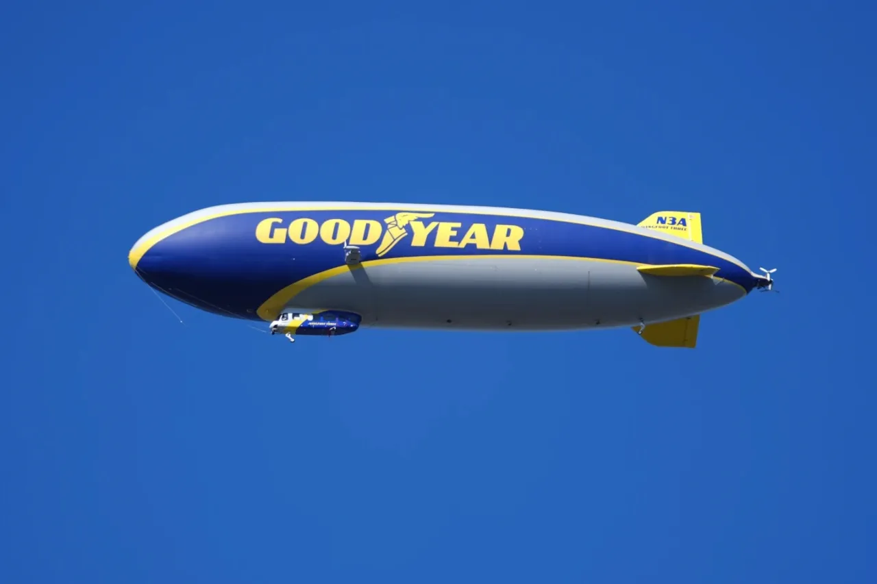 El icónico dirigible Goodyear cumple 100 años