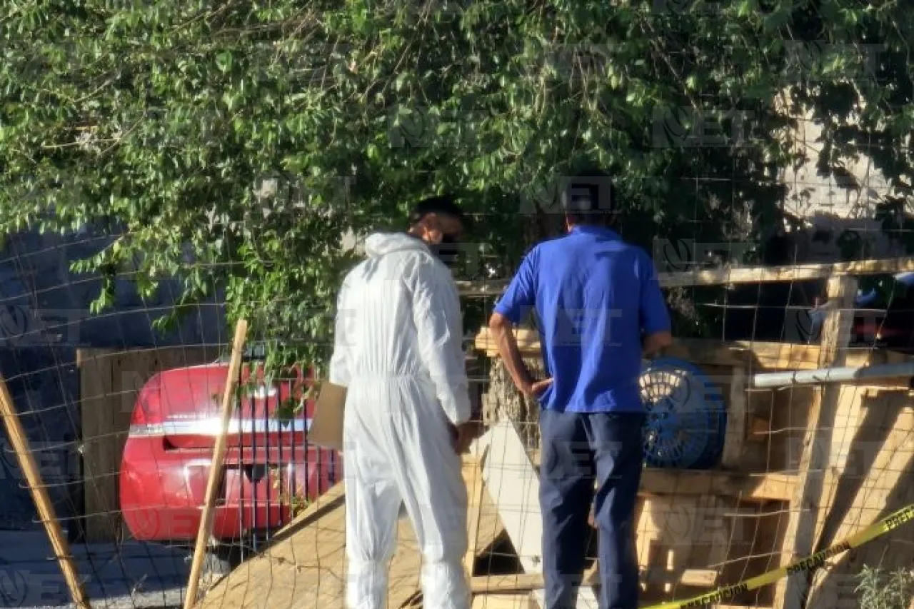 Llegan familiares de personas desaparecidas a lugar de masacre