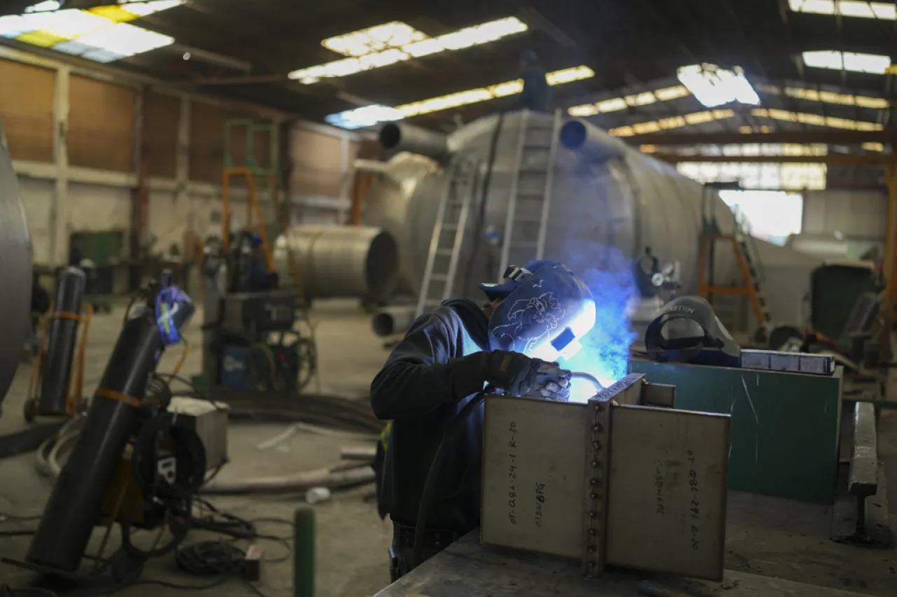 Evalúa México represalias ante nuevos aranceles de EU al acero y aluminio
