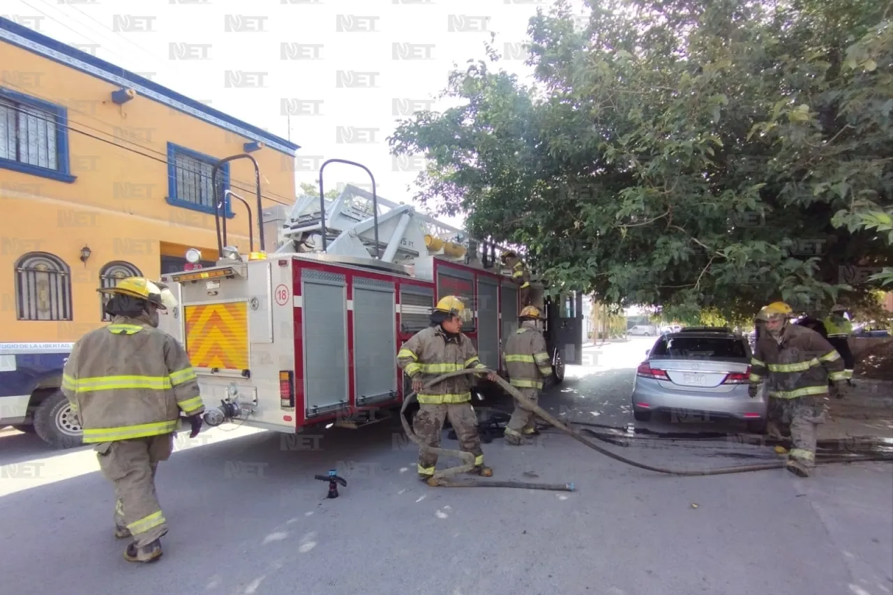 Se incendia tapia en la colonia Partido Romero