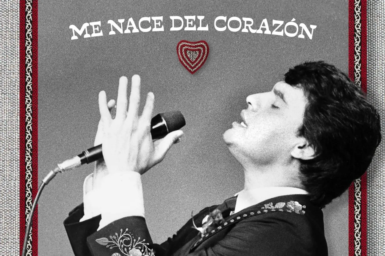 ¡Juan Gabriel regresa con su música con '¡Me Nace del Corazón'!