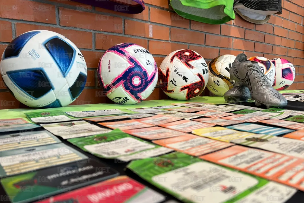 Inauguran exposición por los 10 años del FC Juárez en la Sala de Arte 'Tin Tan'