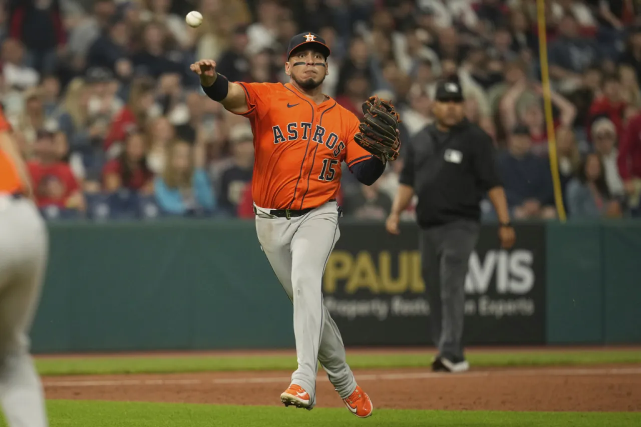 Astros vencen a Guardianes
