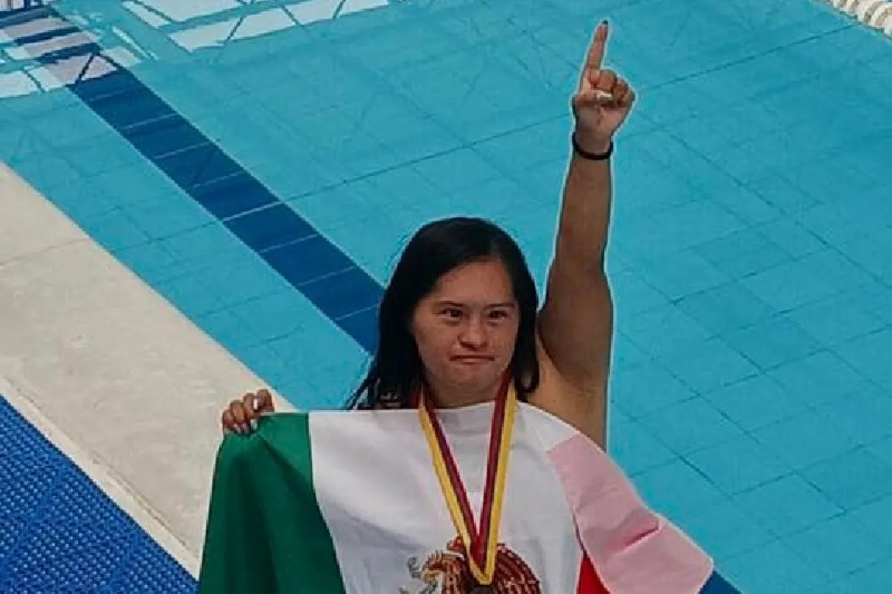 ‘La Sirenita de Juárez’ gana 4 oros al representar a México en Bogotá