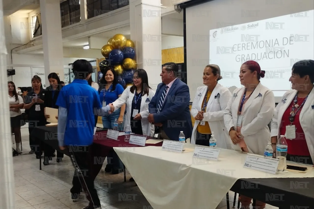 Gradúan alumnos del Cbtis 114 como promotores de salud sexual