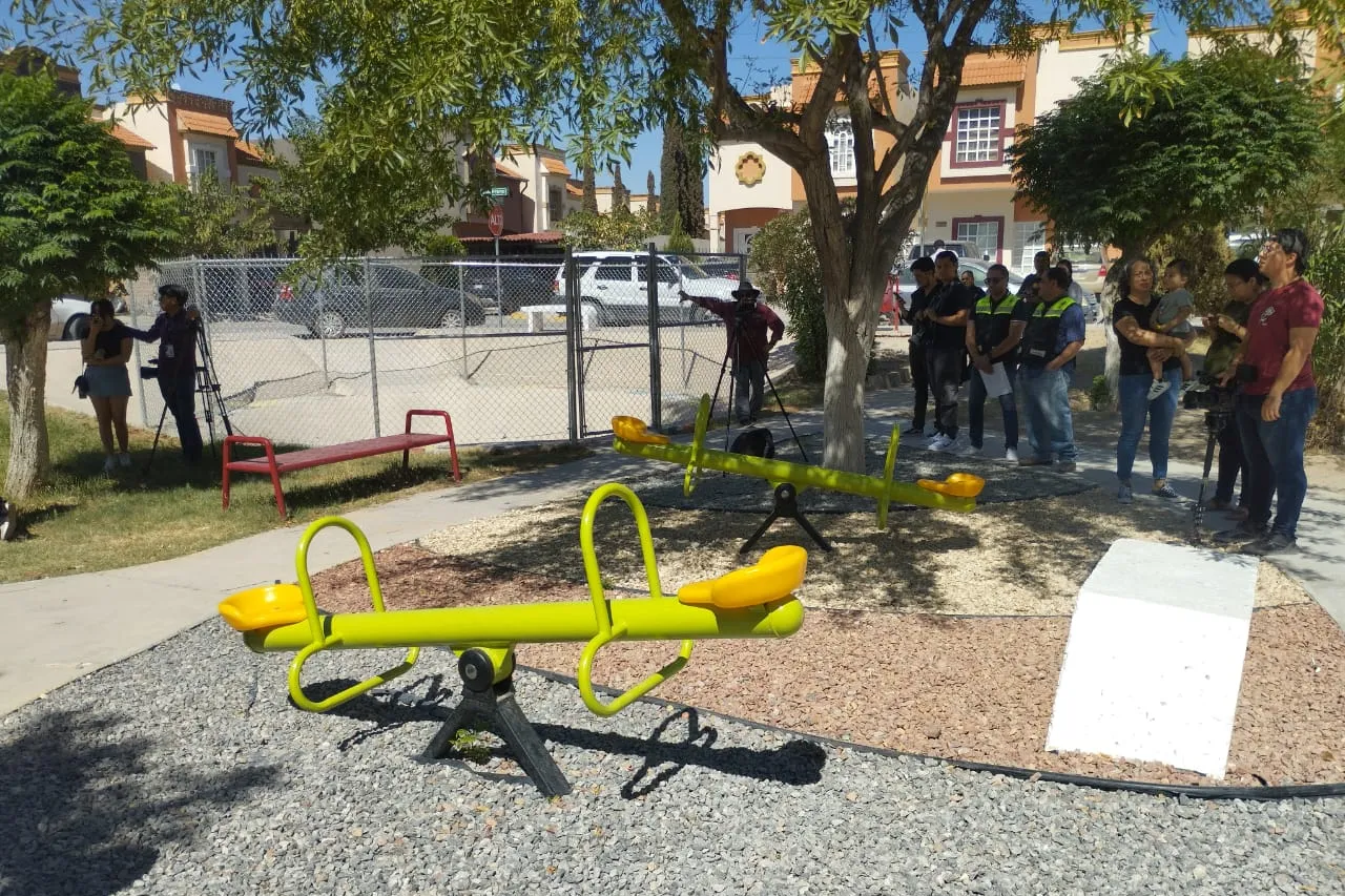 Entrega Alcalde rehabilitación del parque en Privada San Pedro