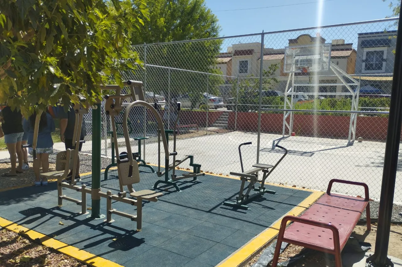 Entrega Alcalde rehabilitación del parque en Privada San Pedro