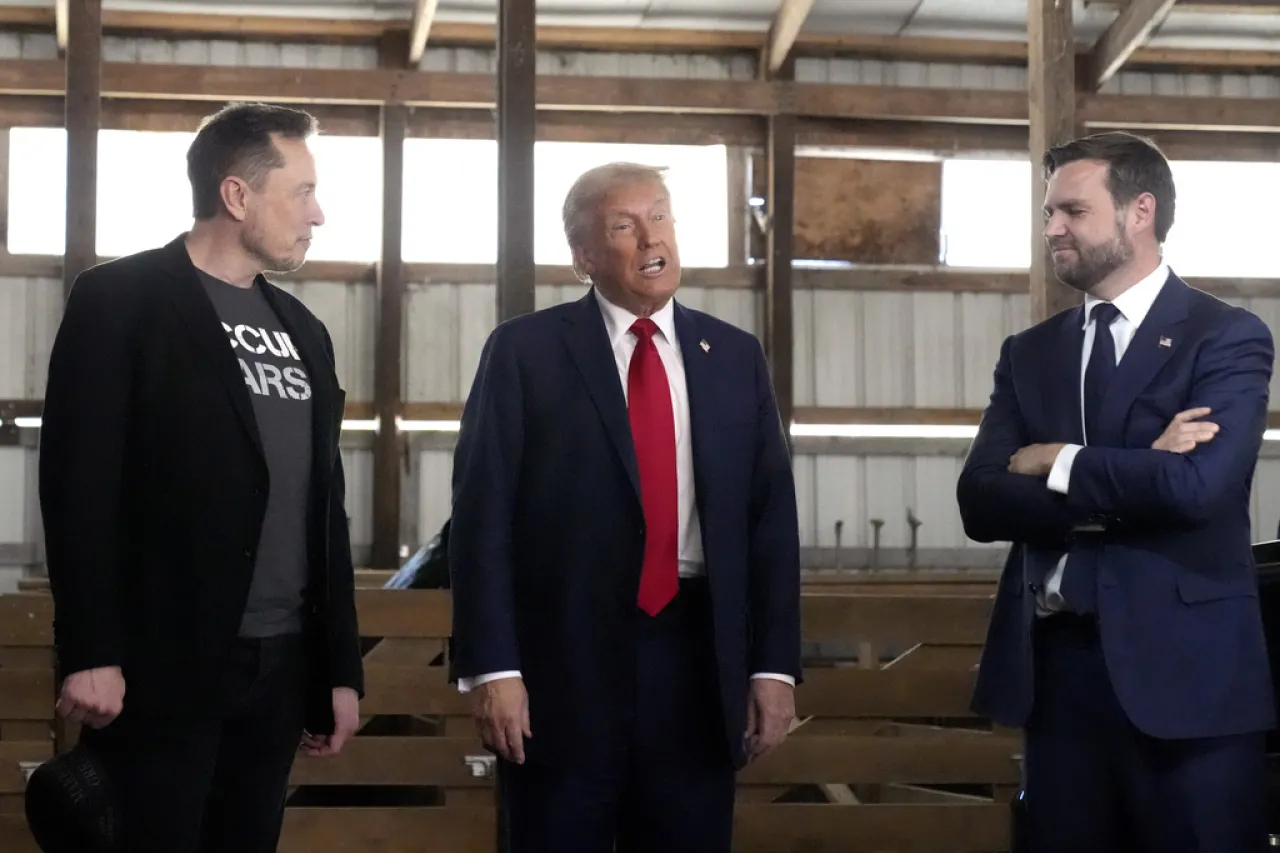 Trump amenaza a Musk si apoya a candidatos demócratas