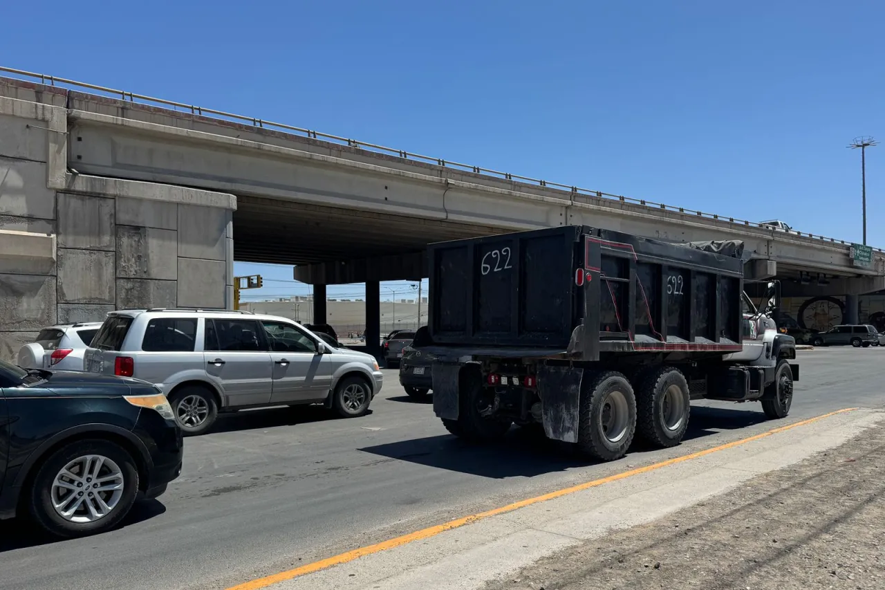 Traslado de aspa genera tráfico esta mañana en el suroriente