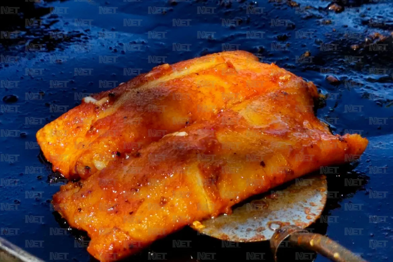 Silvia y su familia invitan a venta de enchiladas; necesita un marcapasos