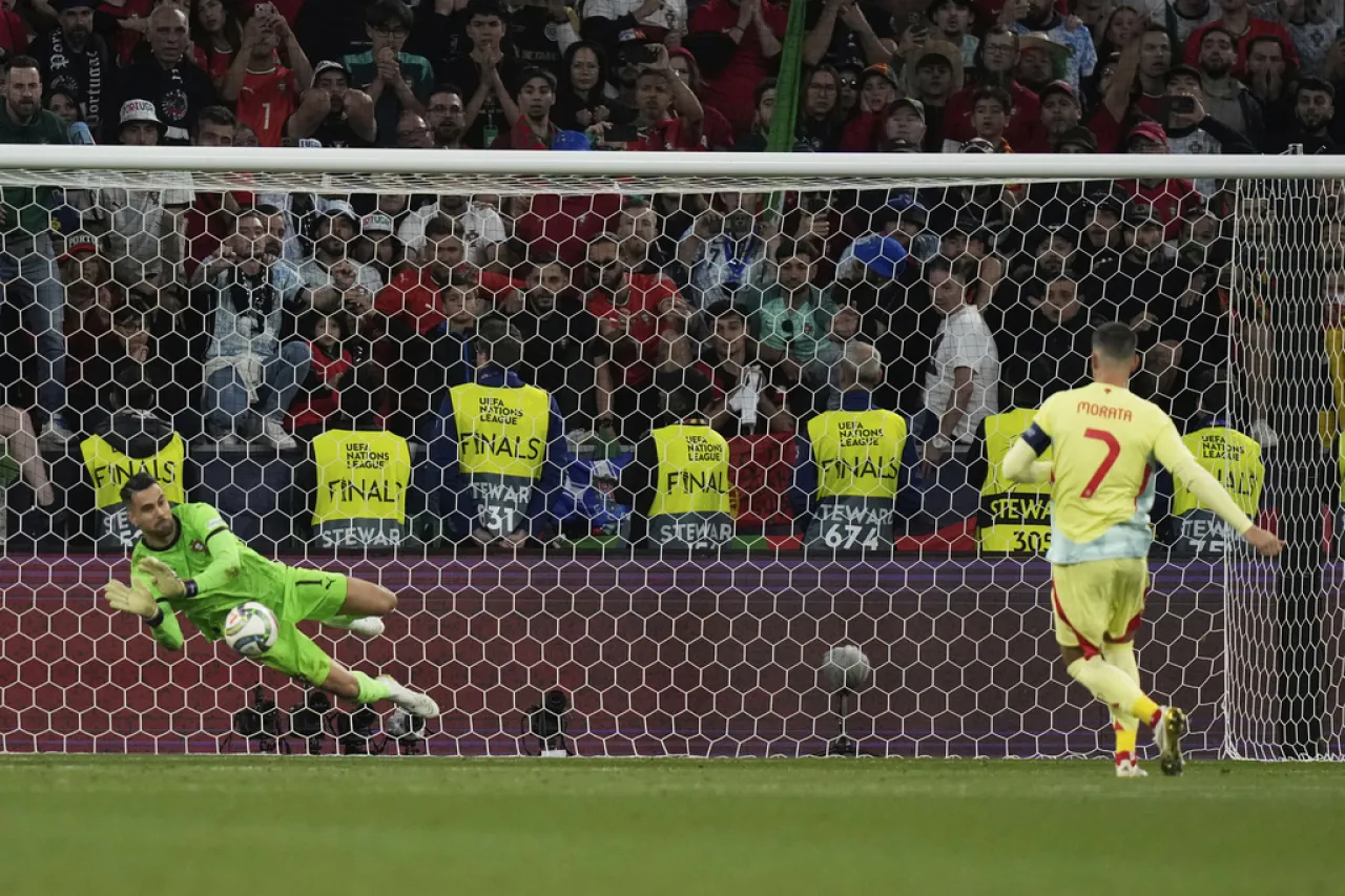 Portugal vence a España en penales y gana la Liga de Naciones