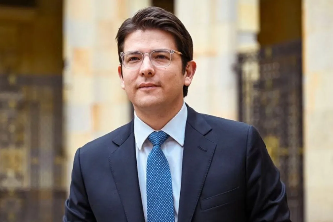 ‘Está luchando por su vida’, el estado de salud de Miguel Uribe